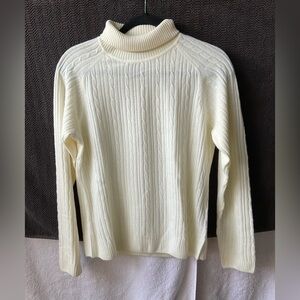 East 5th Ivory Cable Knit Turtleneck Sweater
